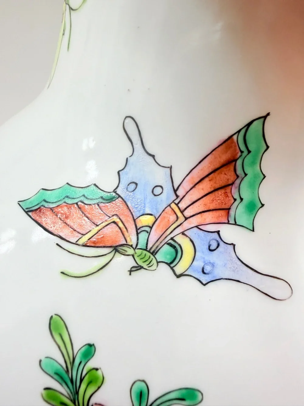 Antique‎ Chinese Qing Tongzhi Dynasty Famille Porcelain Vase Figures Birds Trees